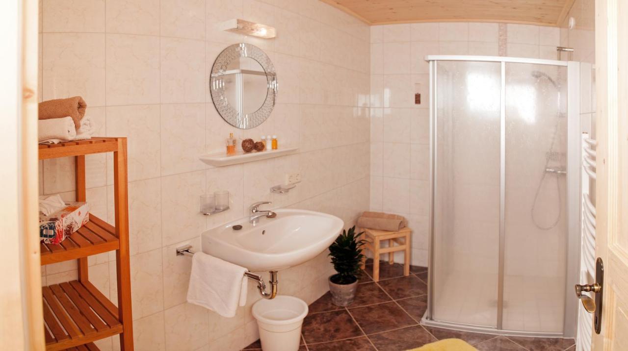 Landhaus Schiestl Mayrhofen Room photo